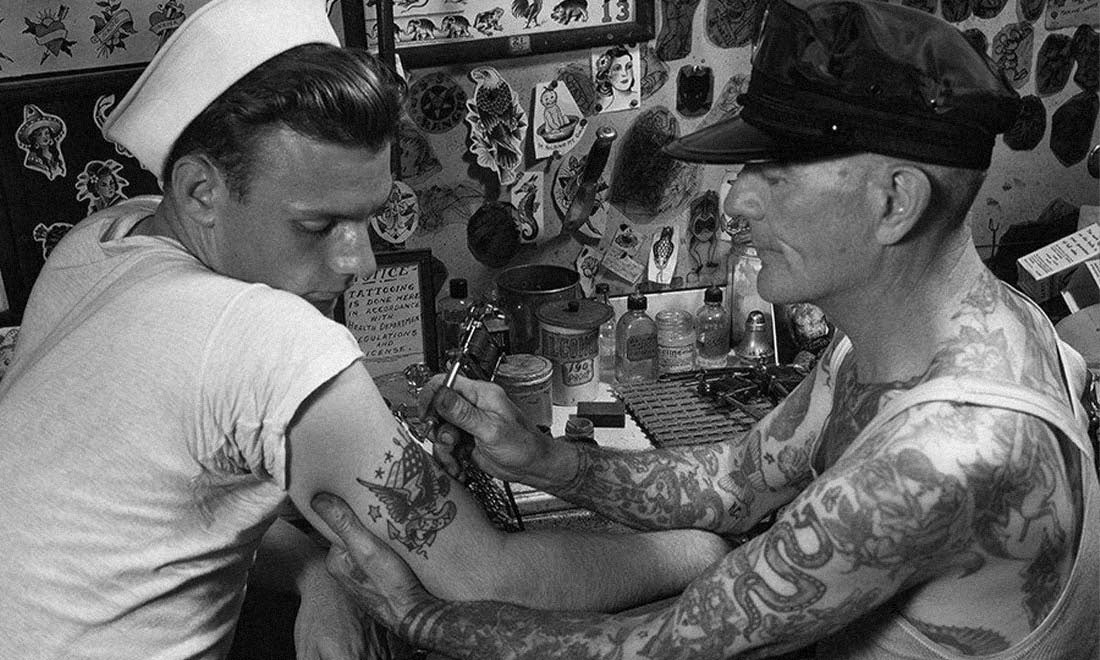Tattoo nazorg: Hoe moet je een nieuwe tattoo wassen? Tattoo nazorg: Hoe moet je een nieuwe tattoo wassen?