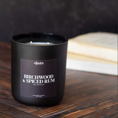 Billede af Double Wick Scented Candle – Birchwood & Spiced Rum